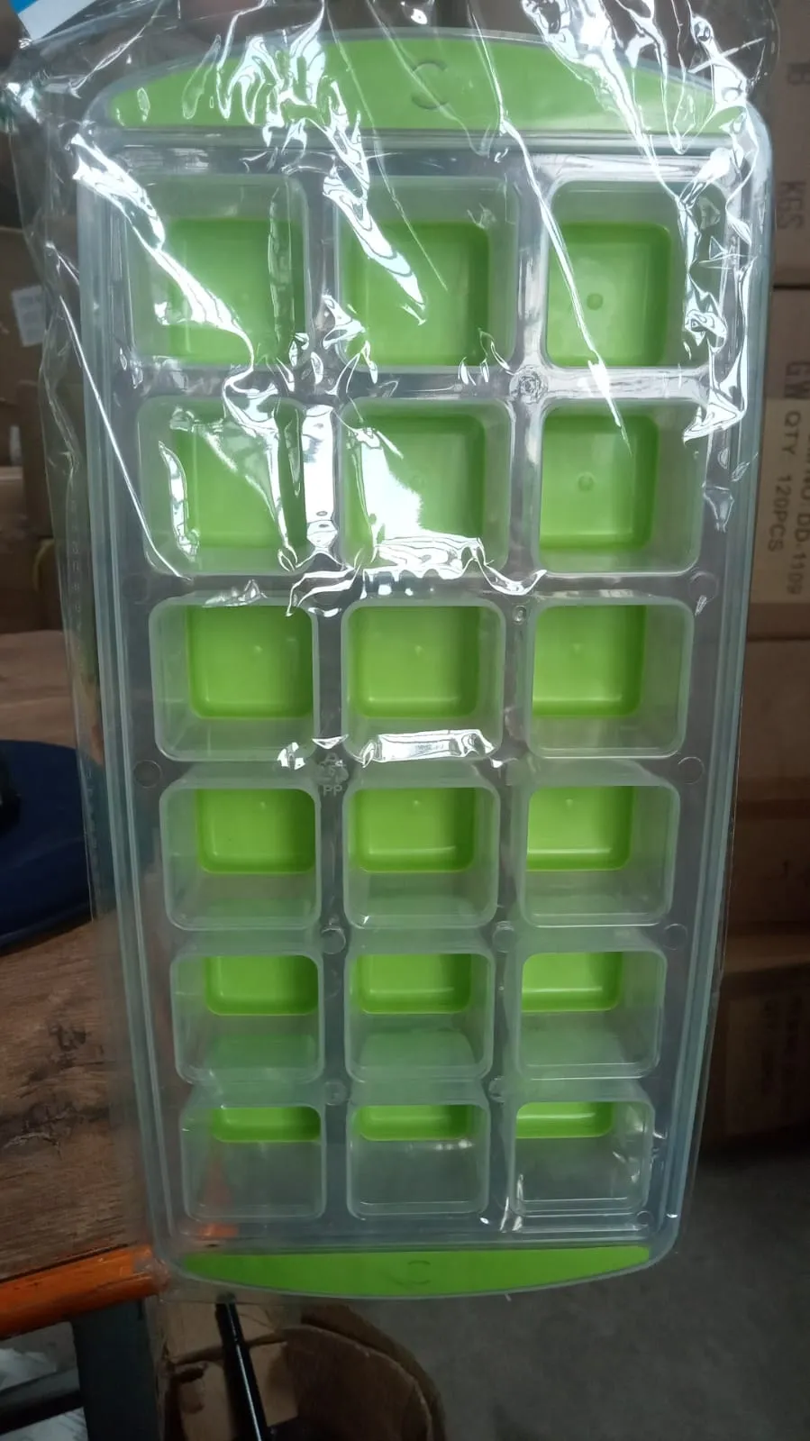 7169  18 Cavity Pop Up Ice Cube Tray Easy Release Flexible Silicone Bottom Ice Tray , Stackable Ice tray, 100% BPA Free, Food Grade for Freezer