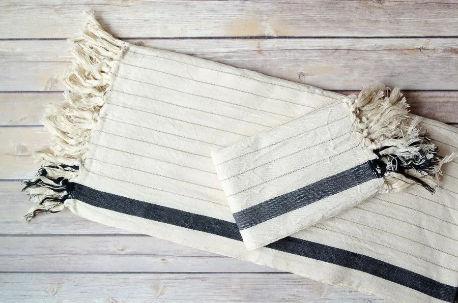 Adalar Linen Towel