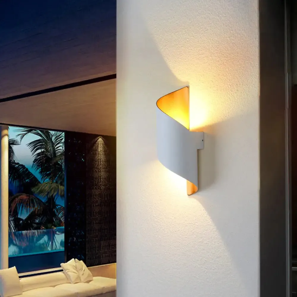 Aluminum LED Wall Sconce with Spiral Design & Gold Inner in Black/White