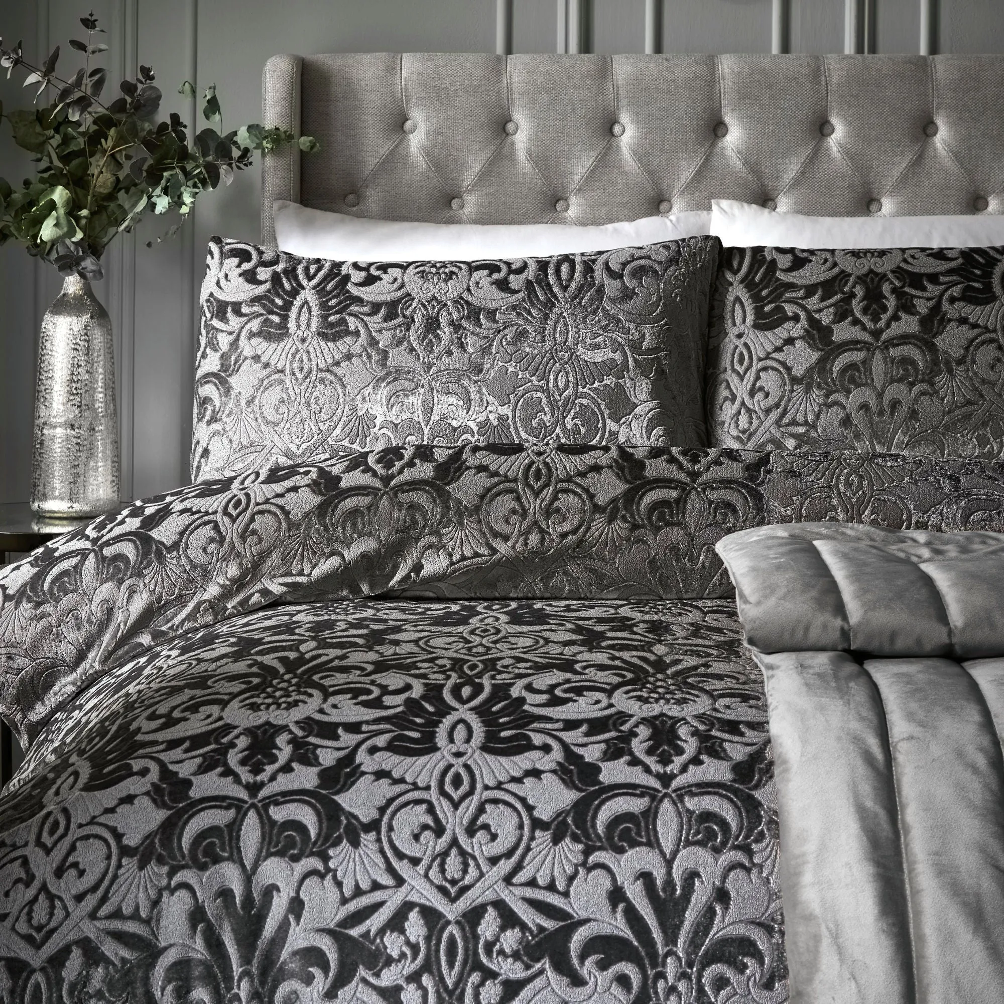 Firenza Duvet Cover Set by Laurence Llewelyn-Bowen in Slate