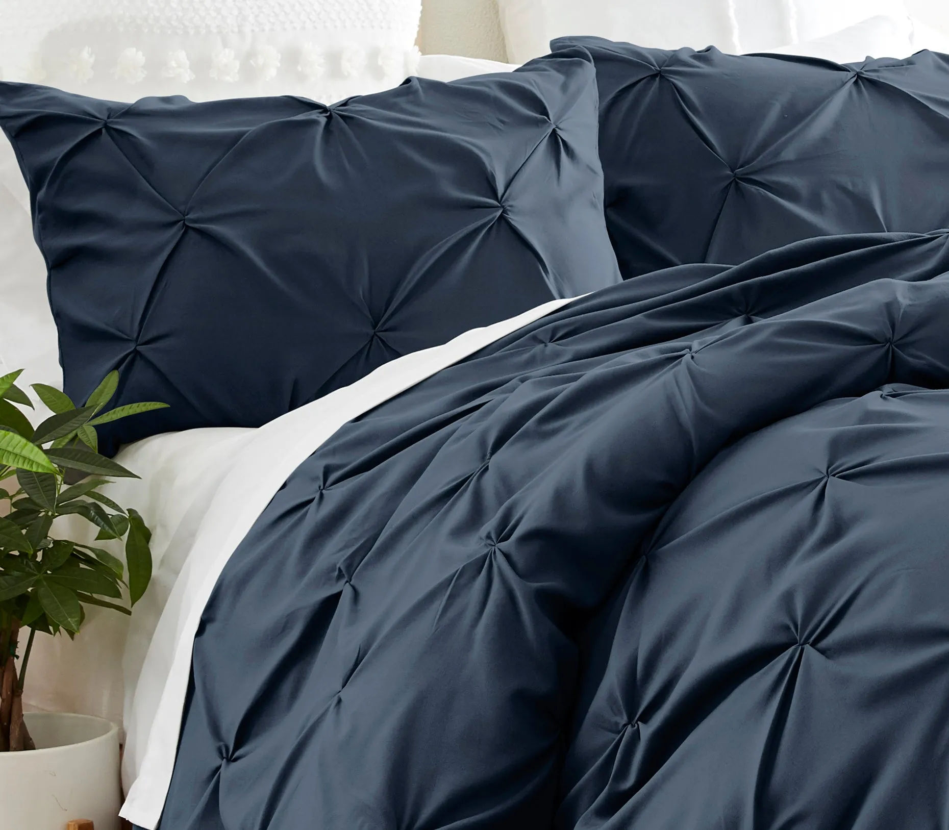 Pinch-Pleat 3-Piece Duvet Cover Set