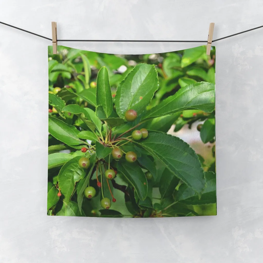 Seeds and Green Leaves Face Towel