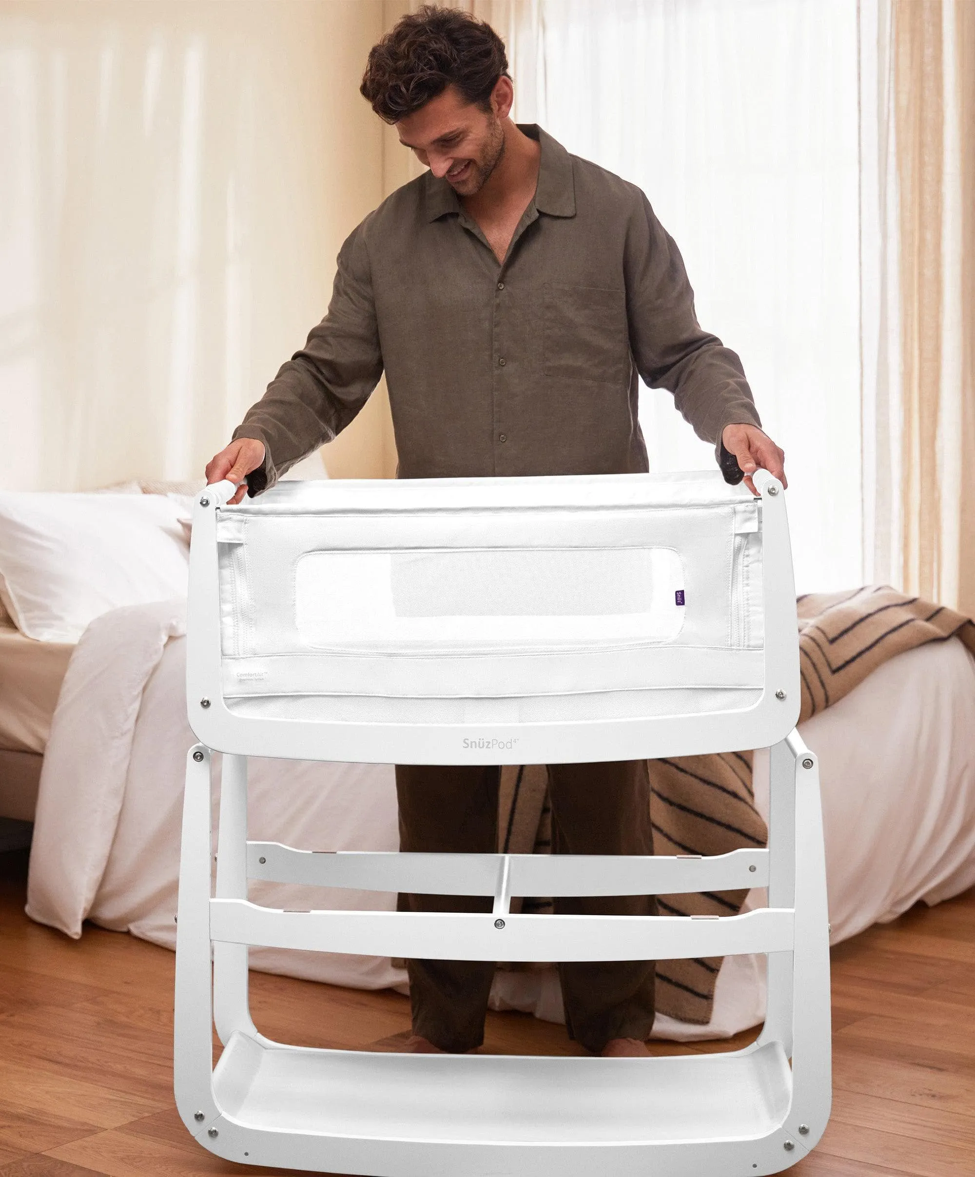 SnuzPod4 Bedside Crib - White