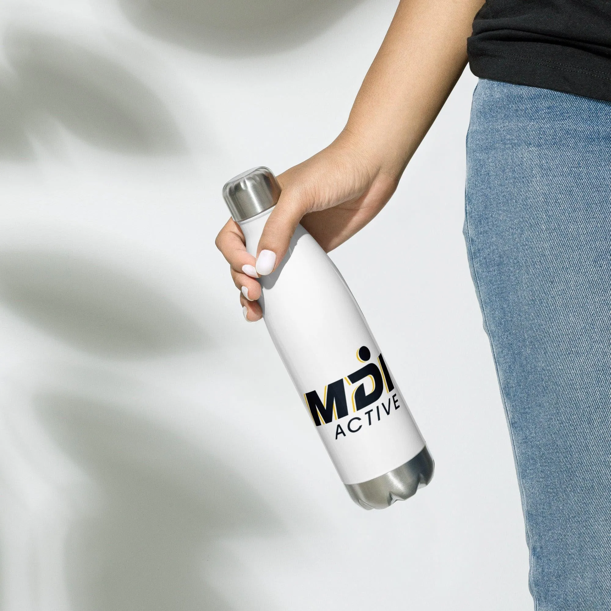 Stainless steel water bottle